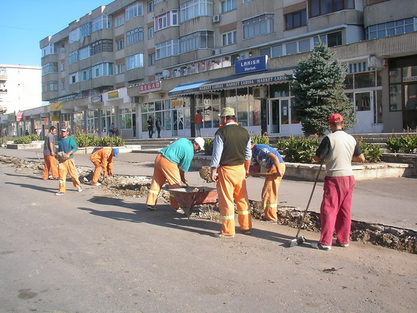 1 montare borduri str. Republicii 2.jpg